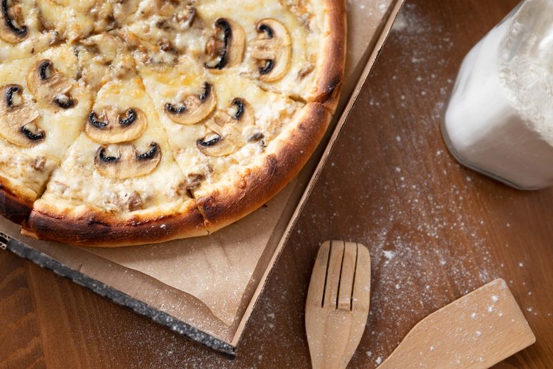 Via 313 Detroit-style pizza featured deal combo